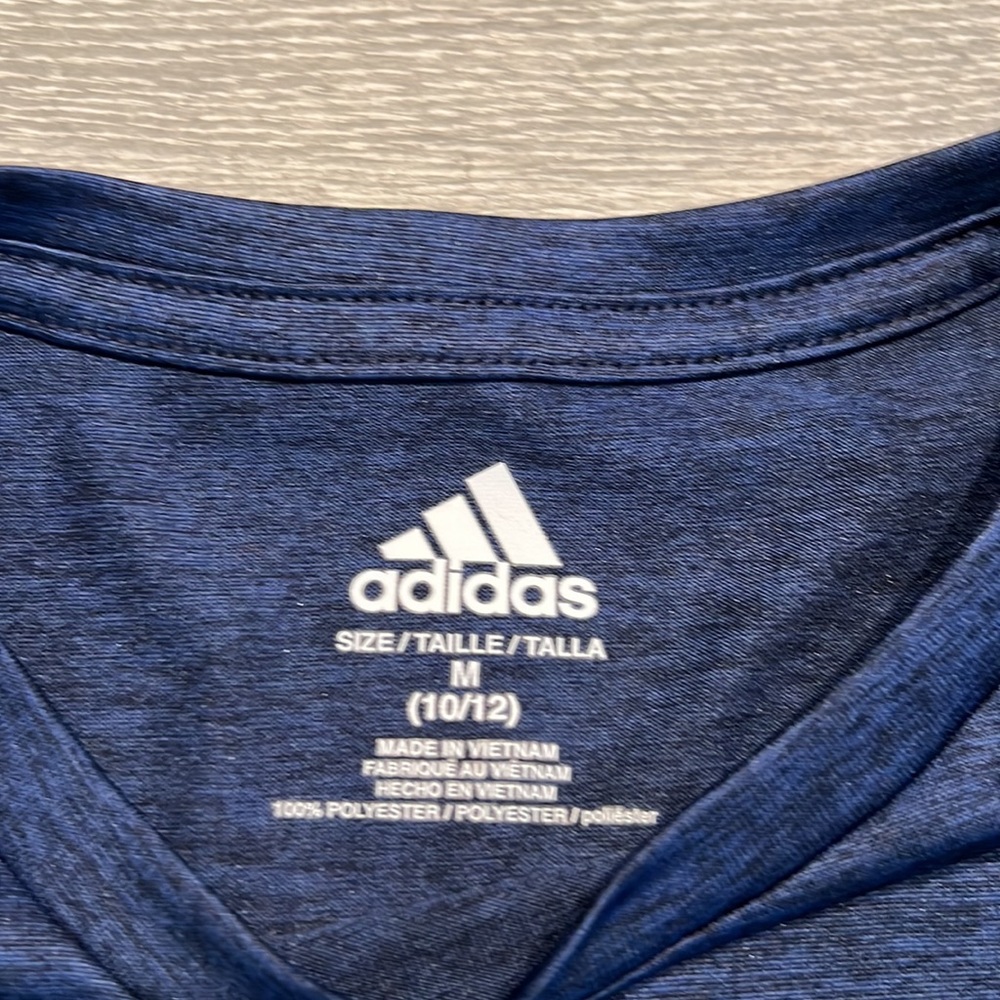 Adidas T-Shirt Boys size Medium (10-12) - Picture 2 of 3